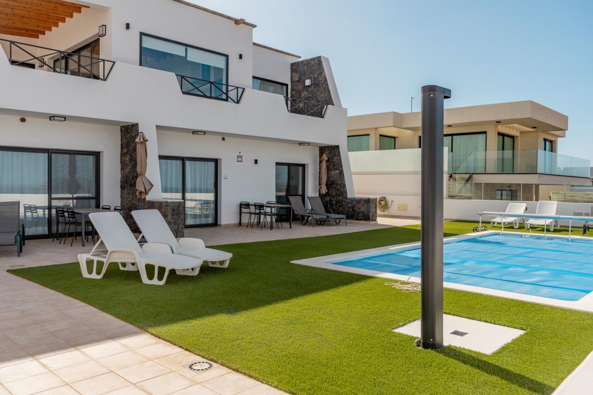 Seascape Heated Pool, Air-Con, View, Adult Only Διαμέρισμα Κοραλέχο Εξωτερικό φωτογραφία